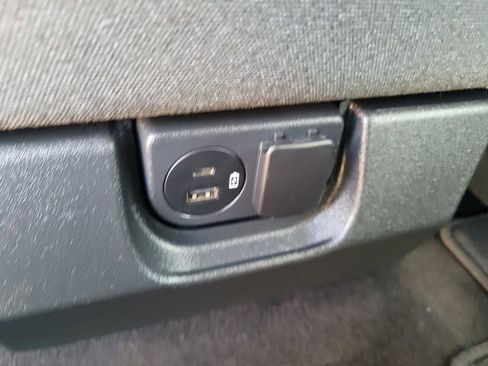 Used 2023 Ford F150 XLT image 10