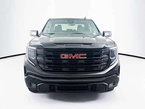 Used 2024 GMC Sierra 1500 Elevation image 2