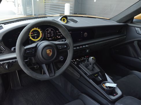 Certified 2022 Porsche 911 GT3 RWD image 17