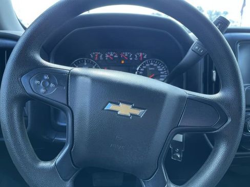 Used 2018 Chevrolet Silverado 1500 Custom w/ Custom Value Package AWD/4WD image 12