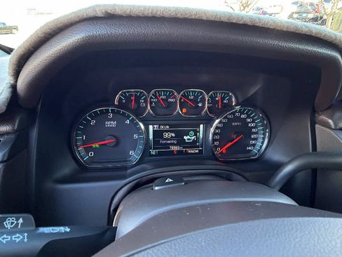 Used 2016 Chevrolet Suburban LTZ image 21