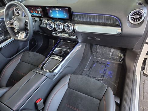 New 2025 Mercedes-Benz GLB 35 AMG 4MATIC image 19