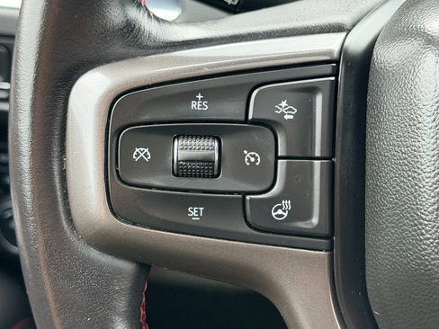 Used 2022 Chevrolet Suburban RST w/ Luxury Package AWD/4WD image 38