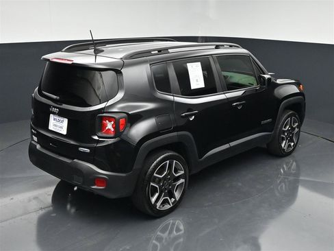 Used 2020 Jeep Renegade Latitude w/ Cold Weather Group AWD/4WD image 24