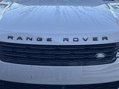 Certified 2025 Land Rover Range Rover Sport Dynamic SE image 11