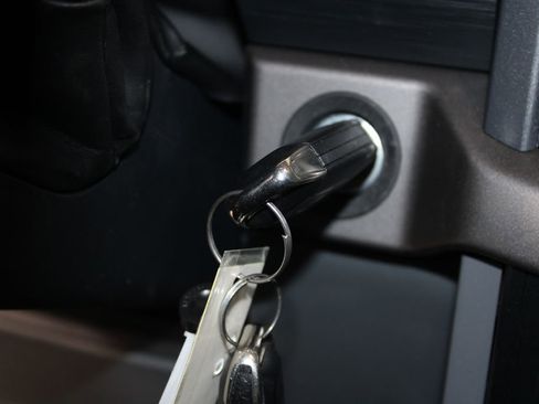 Used 2024 Ford F150 XLT w/ FX4 Off-Road Package image 28