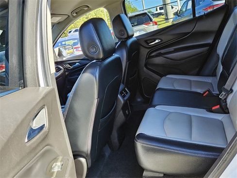 Used 2018 Chevrolet Equinox LT image 6