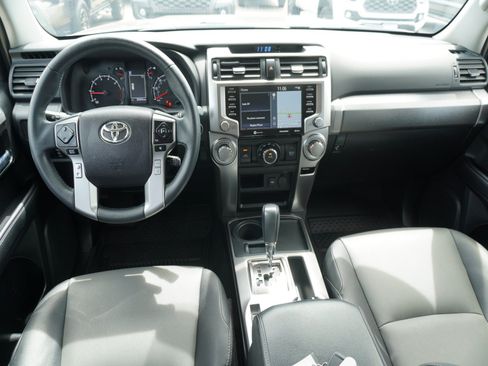 Used 2022 Toyota 4Runner SR5 Premium w/ Moonroof Package RWD image 2