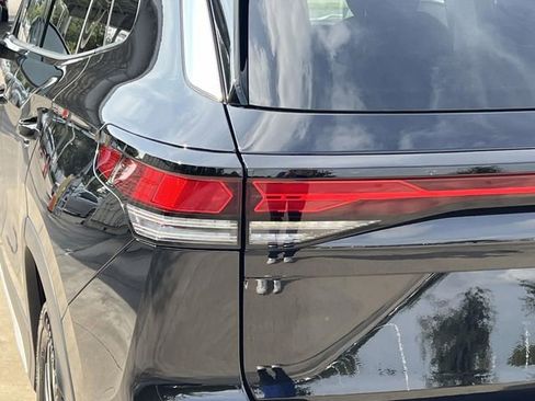 New 2026 Volkswagen Tiguan S FWD image 5