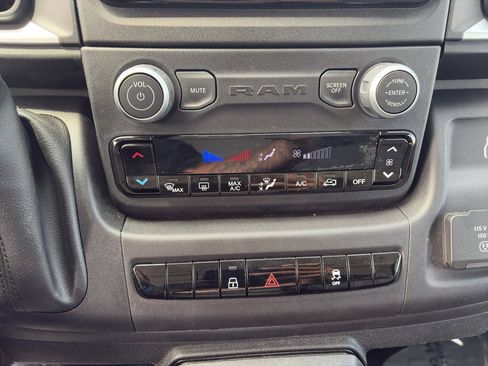 New 2025 RAM ProMaster 2500 w/ Quick Order Package 22G SLT image 37