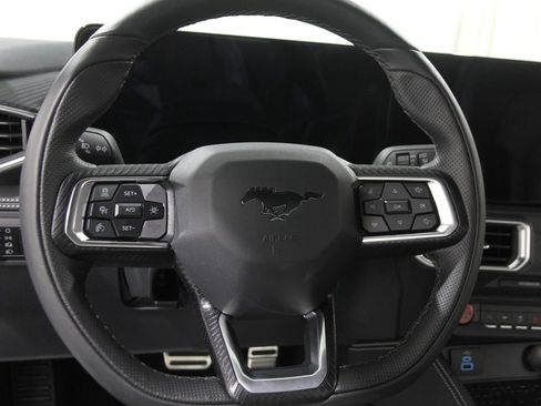 Used 2024 Ford Mustang Premium image 7