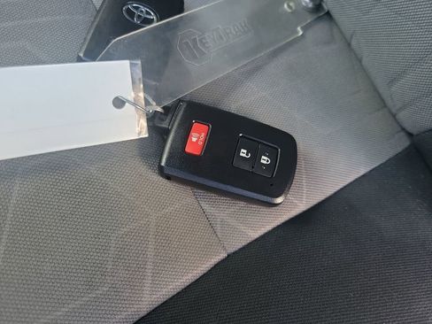 Certified 2023 Toyota Tacoma TRD Off-Road image 35