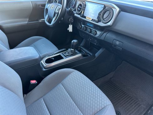 Used 2022 Toyota Tacoma SR5 image 12