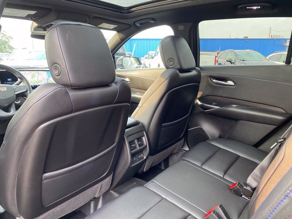 Used 2025 Cadillac XT4 Sport w/ LPO, Floor Liner Package AWD/4WD image 15