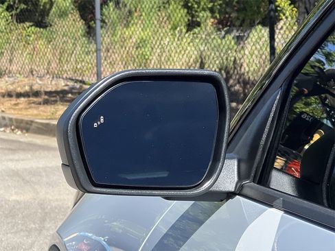 New 2025 Ford Explorer Active w/ Active Comfort Package image 28