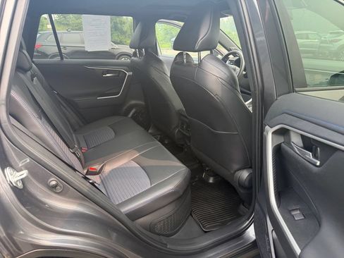 Used 2023 Toyota RAV4 XSE AWD/4WD image 27