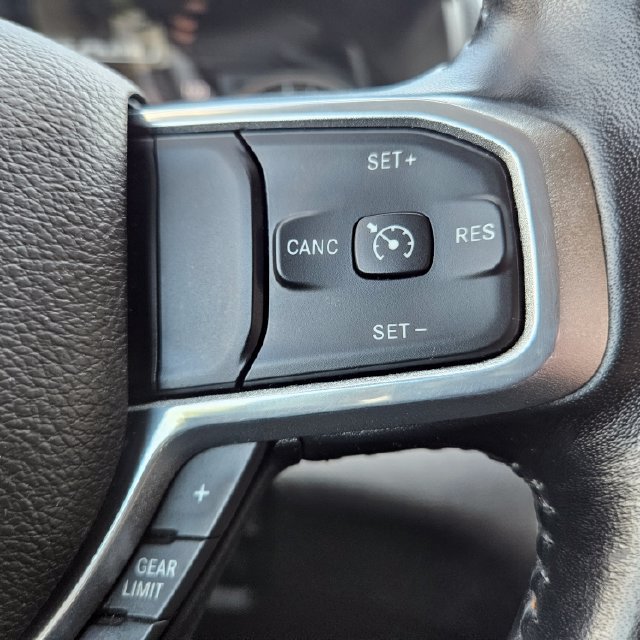 Used 2022 RAM 1500 Laramie AWD/4WD image 26