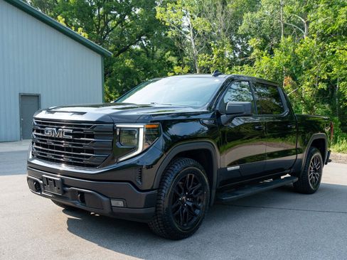 Used 2022 GMC Sierra 1500 Elevation AWD/4WD image 7