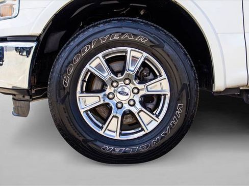 Used 2015 Ford F150 Lariat AWD/4WD image 9