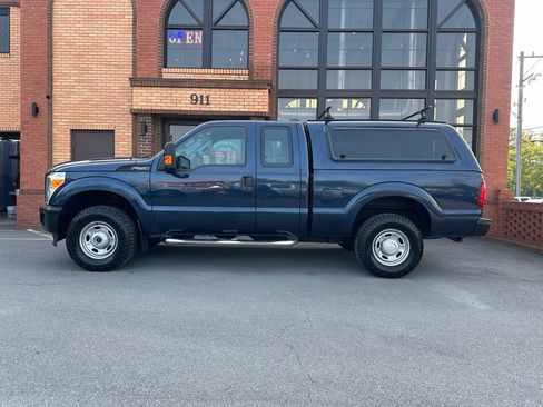 Used 2015 Ford F250 XL w/ Power Equipment Group AWD/4WD image 4