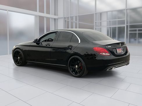 Used 2018 Mercedes-Benz C 300 Sedan image 4