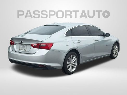 Used 2018 Chevrolet Malibu LT FWD image 7
