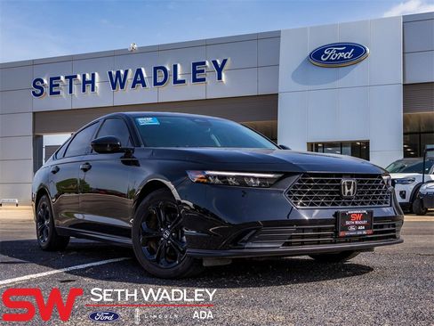 Used 2025 Honda Accord SE image 1