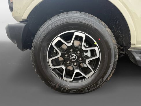 New 2026 Ford Bronco Outer Banks AWD/4WD image 14