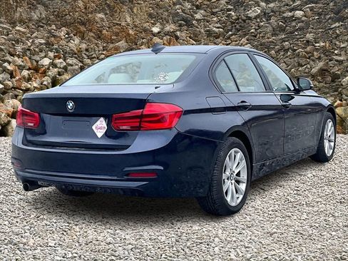 Used 2016 BMW 320i xDrive Sedan image 2