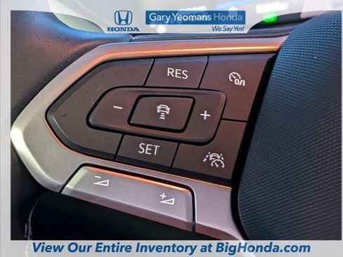 Used 2023 Volkswagen Taos SE FWD image 24