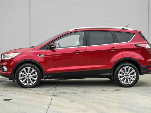 Used 2017 Ford Escape Titanium image 11
