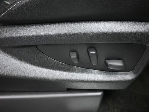 Used 2018 Chevrolet Suburban LT AWD/4WD image 53