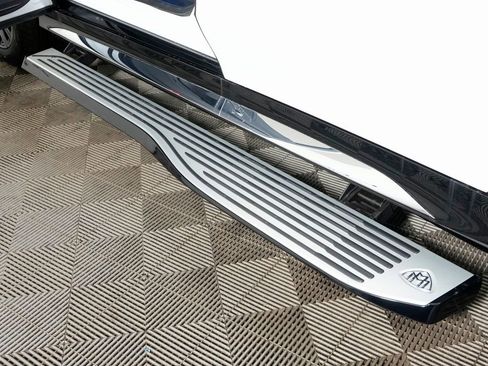 New 2026 Mercedes-Benz Maybach GLS 600 Maybach GLS 600 image 11