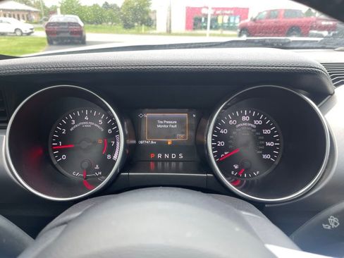 Used 2018 Ford Mustang Premium w/ Black Accent Package RWD image 5
