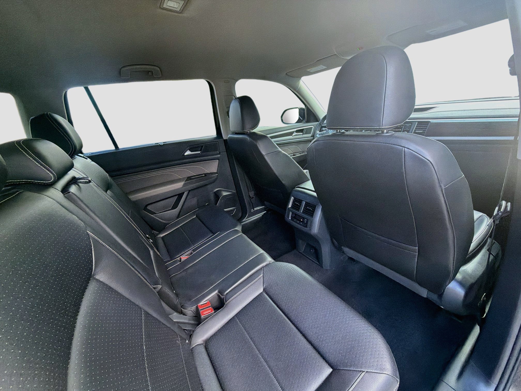 Used 2022 Volkswagen Atlas SE FWD image 28