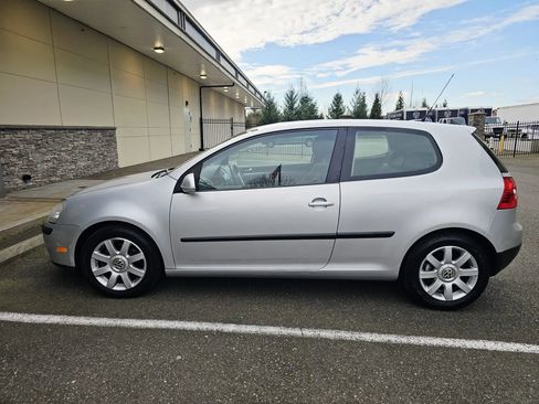 Used 2008 Volkswagen Rabbit S image 2