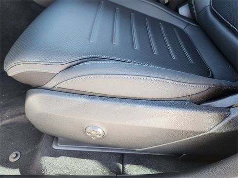 New 2026 Mercedes-Benz GLC 300 4MATIC image 9