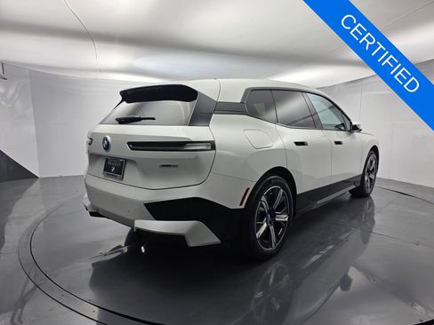 Certified 2023 BMW iX xDrive50 w/ Sport Package AWD/4WD image 4