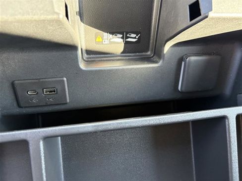 Used 2022 GMC Sierra 1500 SLT w/ SLT Premium Plus Package image 28