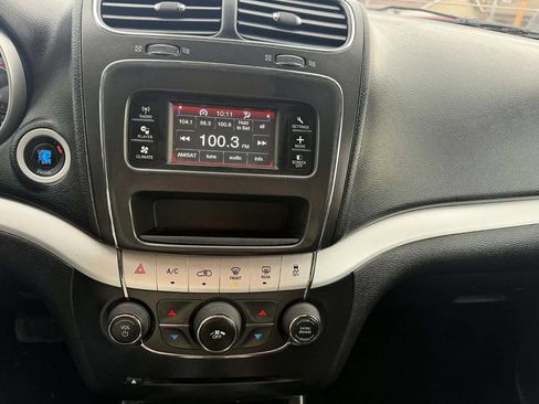 Used 2012 Dodge Journey SXT w/ Popular Equipment Group image 10