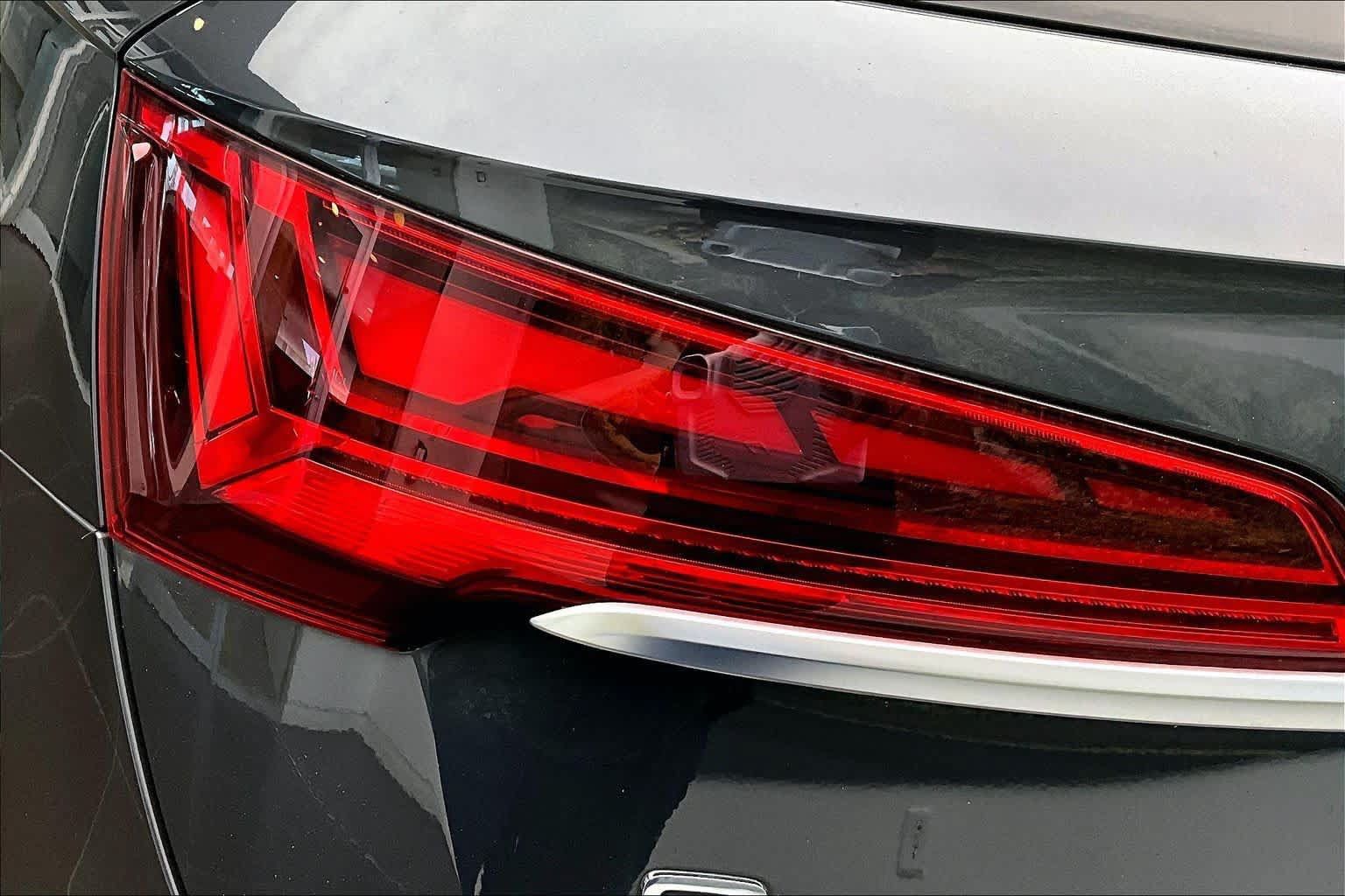 Used 2021 Audi Q5 2.0T Premium AWD/4WD image 27