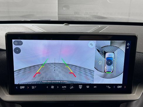 Used 2025 Ford Explorer ST-Line image 23