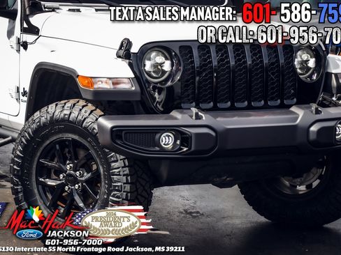 Used 2022 Jeep Gladiator Sport image 3
