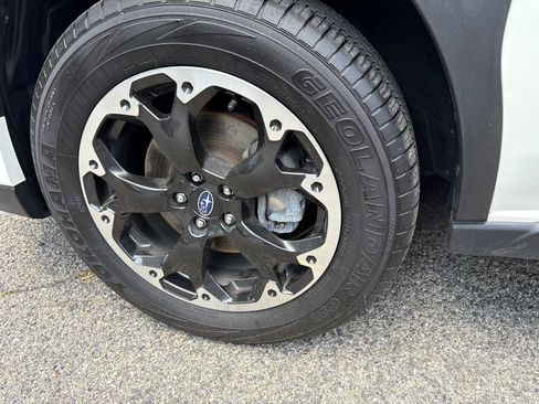 Certified 2023 Subaru Crosstrek 2.0i Premium image 11