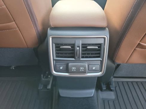 Used 2020 Subaru Forester Touring image 34