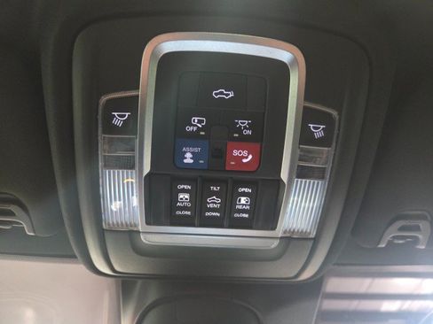Used 2019 RAM 2500 Limited AWD/4WD image 68
