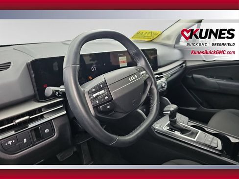 Used 2026 Kia Sportage LX FWD image 15