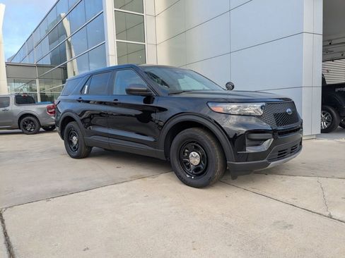 New 2025 Ford Explorer 4WD Police Interceptor image 2