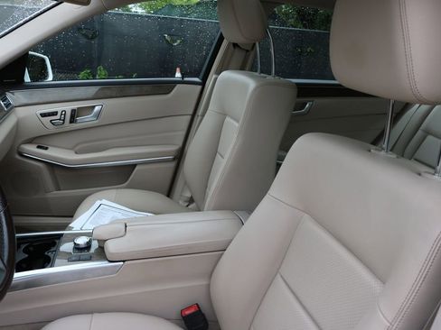 Used 2014 Mercedes-Benz E 350 Sedan image 14