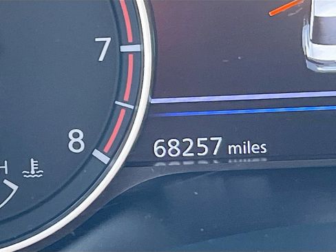 Used 2019 Nissan Altima 2.5 SR w/ SR Premium Package image 12